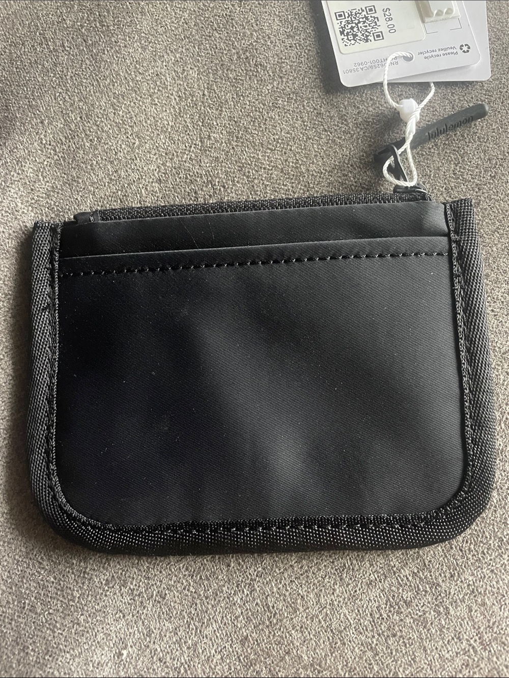Lululemon True Identity Card Case - Black - Picture 3 of 4